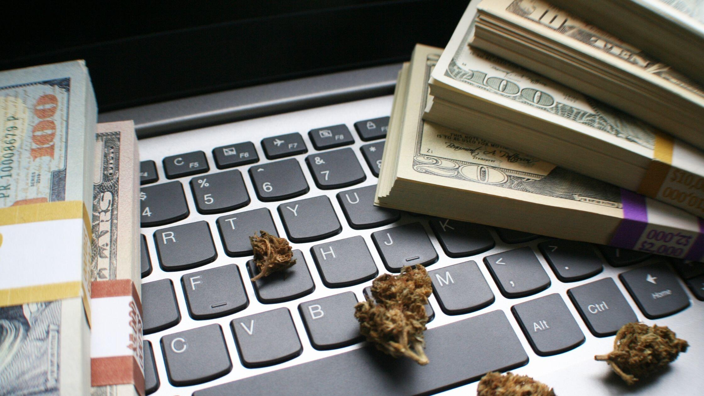 You are currently viewing Why It’s Better To Shop For Weed Online Than In A Dispensary